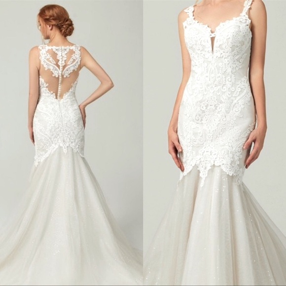 Wedding Dress - Picture 1 of 2